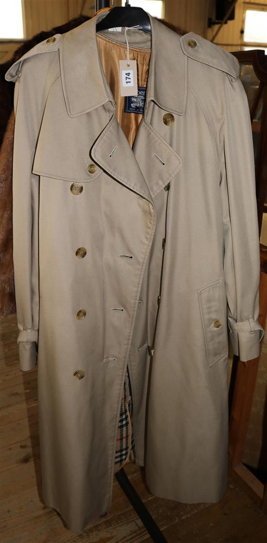 Gents Burberry raincoat & lining